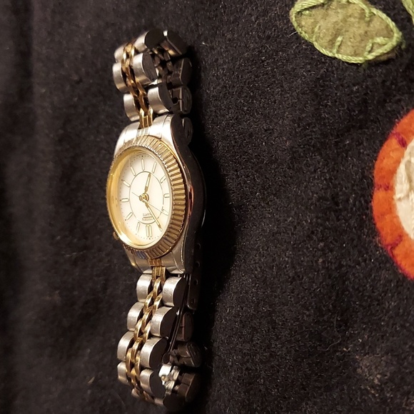 Citizen Ladies Watch Vintage Two Tone Bracelet - Picture 4 of 11